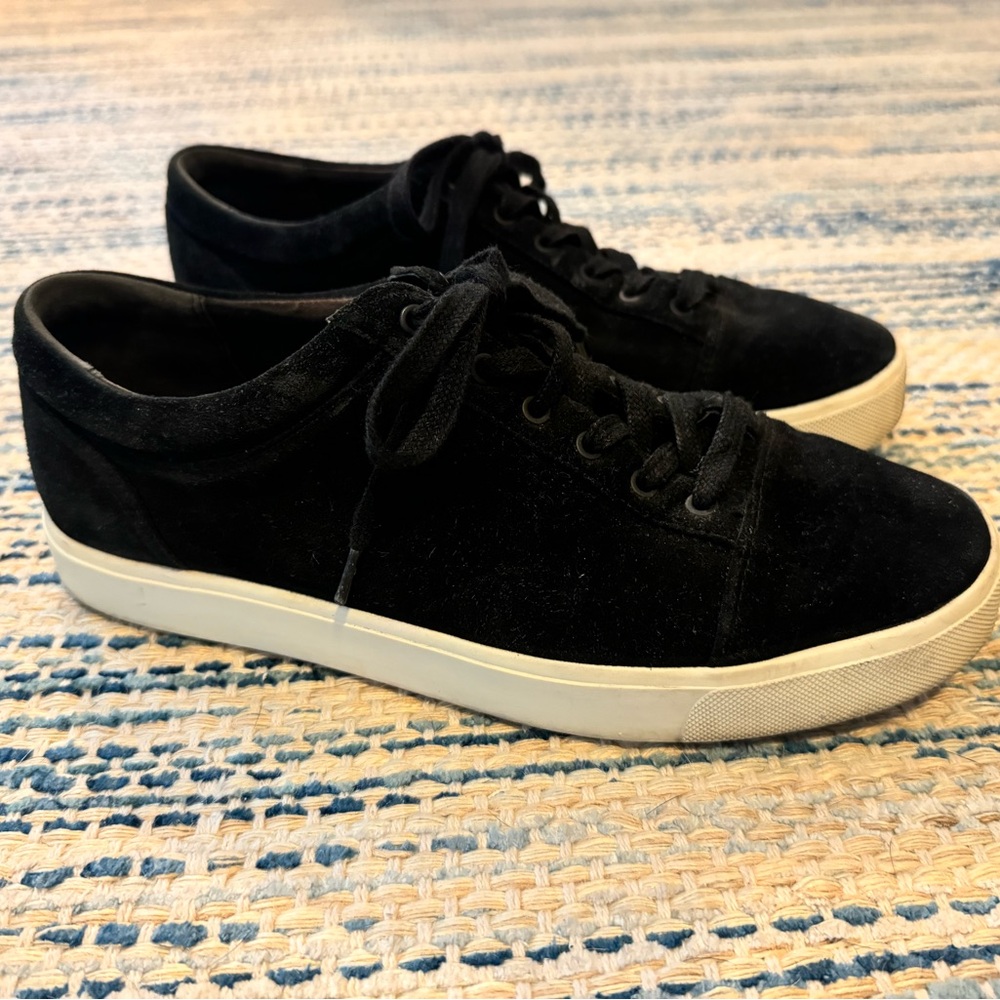 Vince black suede sneakers - Size 7.5